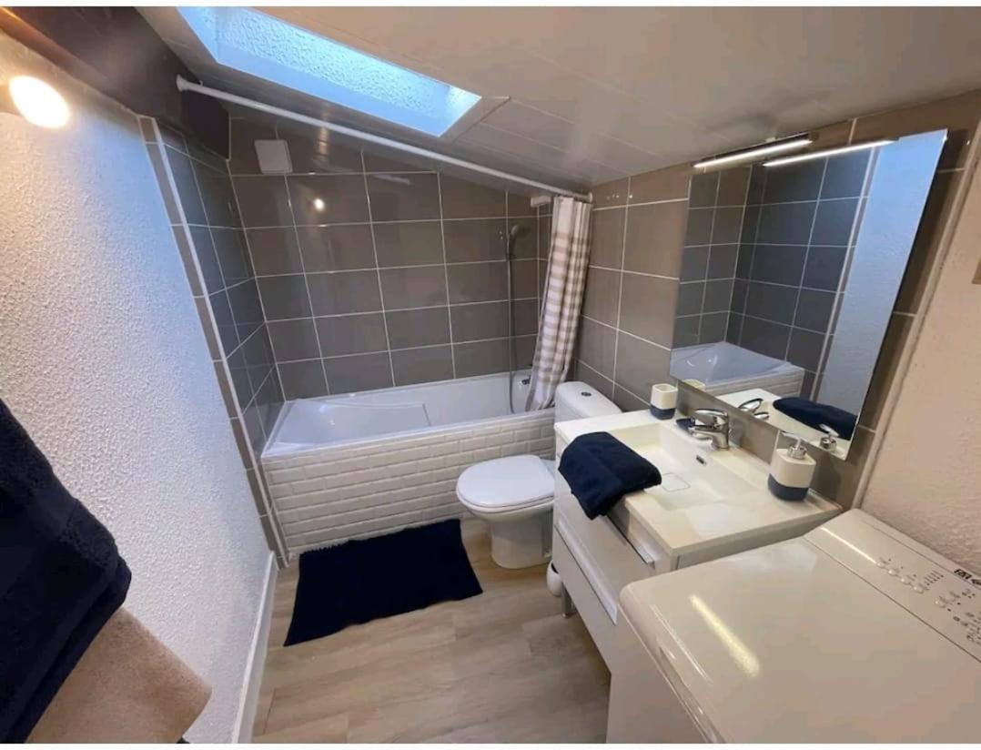 Le Loft Berbere - Ideal Couples, Familles, Business - Centre Historique, Wifi , Netflix Niort Exteriör bild